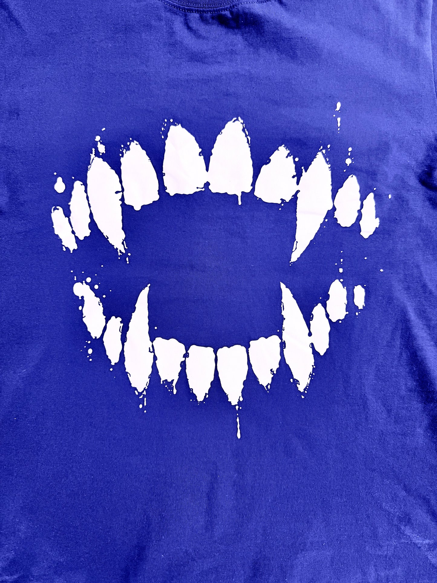 FANGS Tee